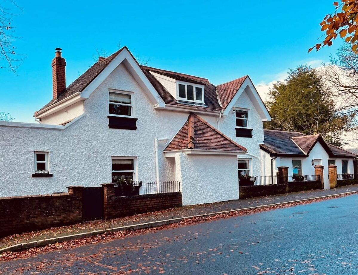6 - Central Location - Entire House - Free Parking Merthyr Tydfil Exterior photo